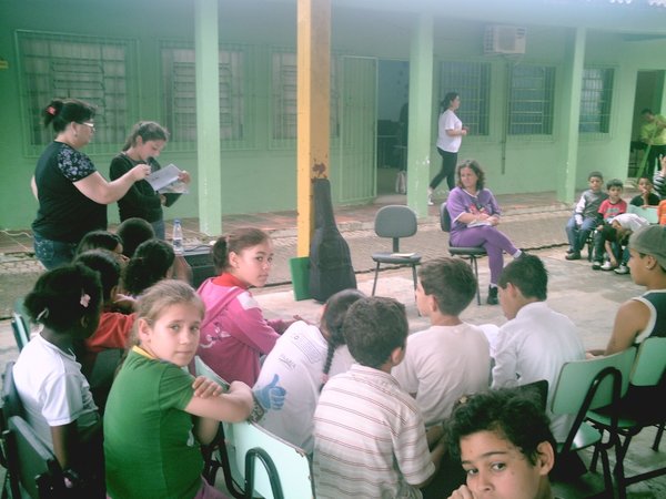 Bate-papo com escritor na escola Thietro A Pires